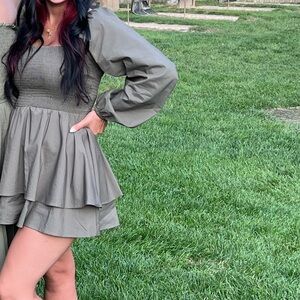 OLIVE GREEN ROMPER 🫒